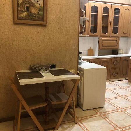 Квартира В Самом Центре Еревана Apartment Exterior foto